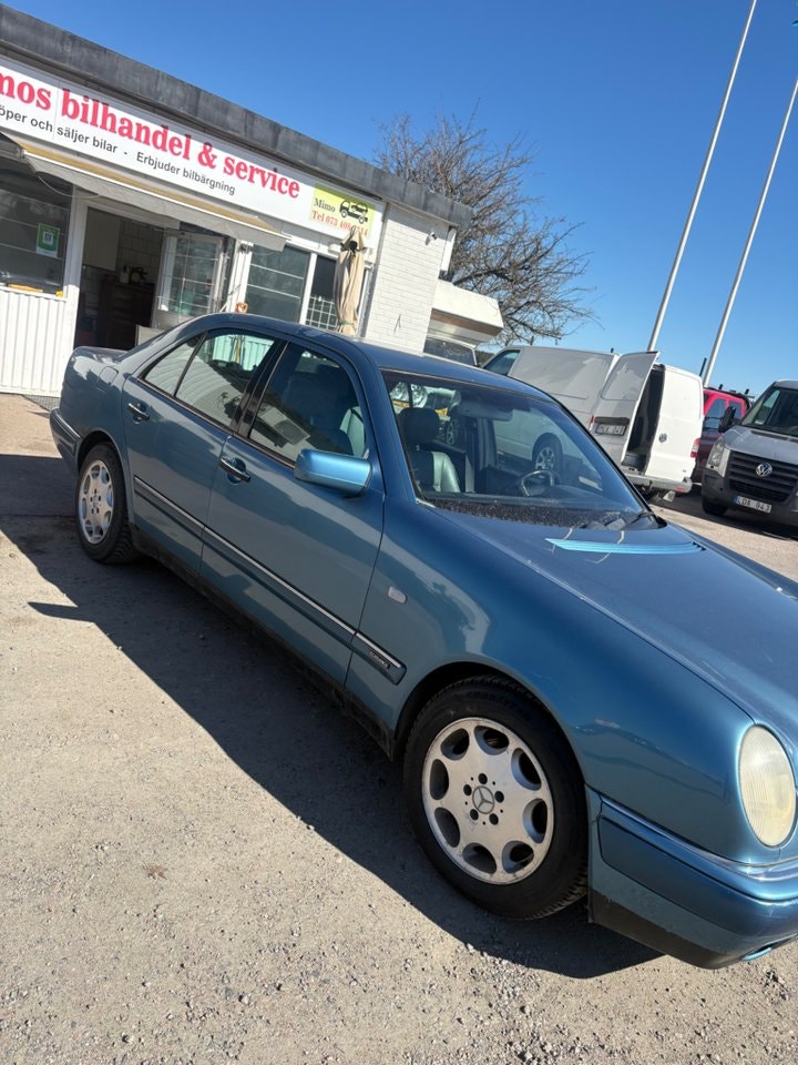 Mercedes-Benz E 280 Automatisk, 5-trinn, 204hk, 1998