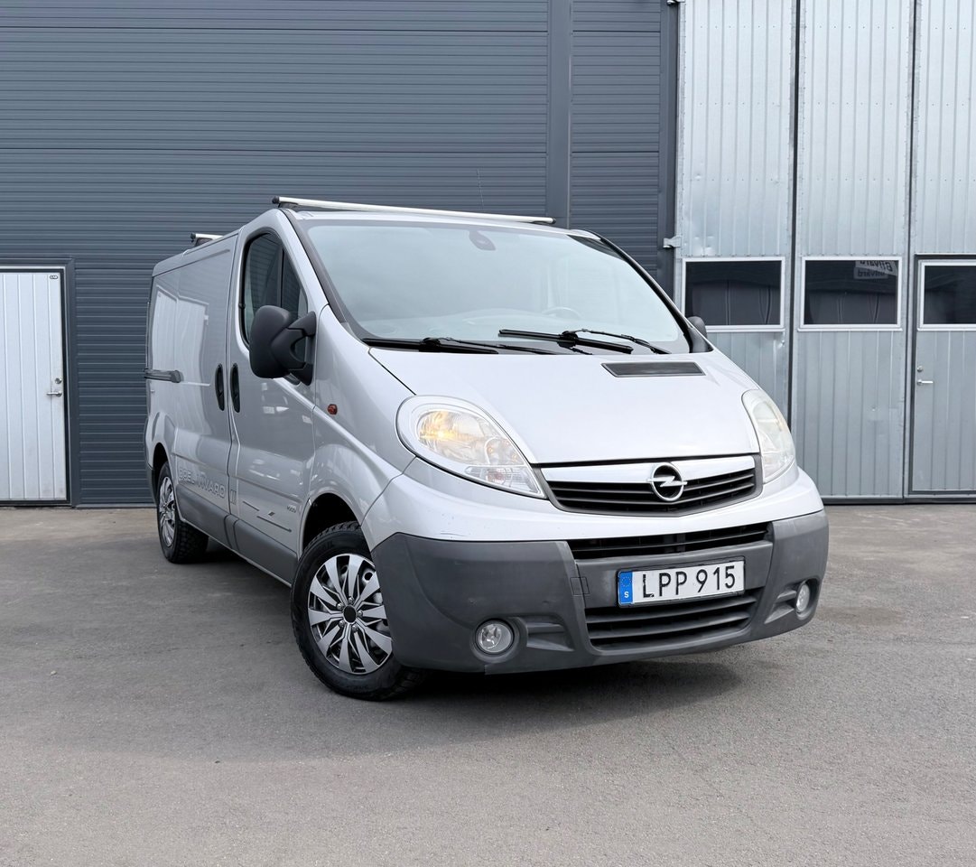Opel Vivaro Panel Van 2.9t 2.0 CDTI Manual, 6-trins, 114ps, 2011