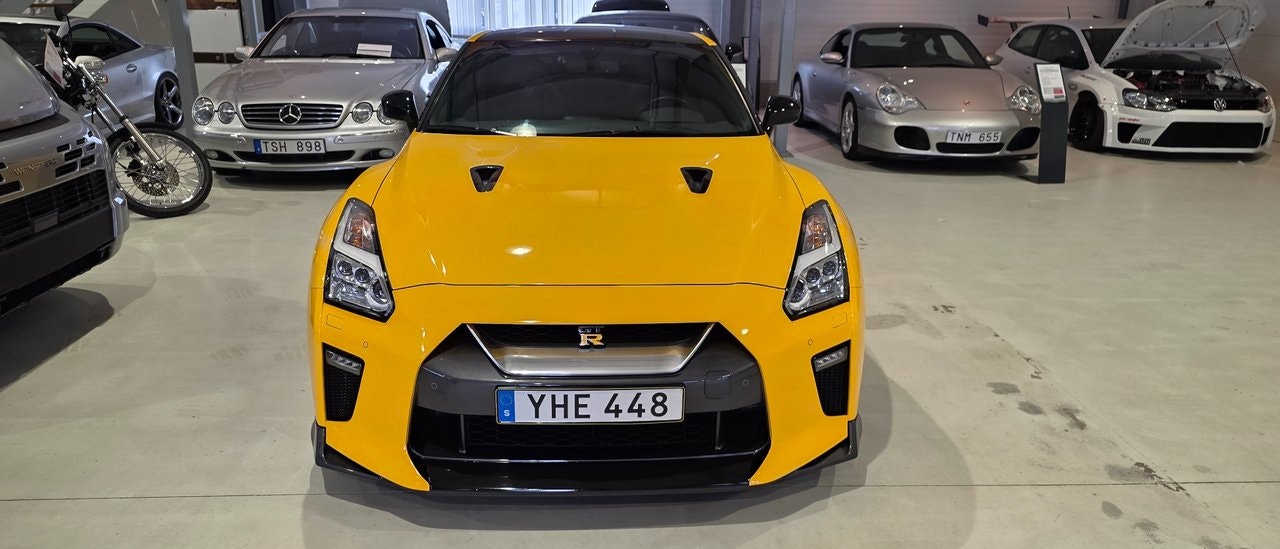Nissan GT-R 3.8 V6 4x4 DCT, 570hp, 2017