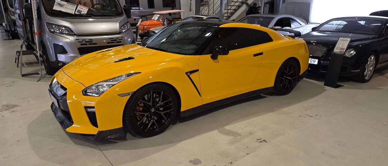 Nissan GT-R 3.8 V6 4x4 DCT, 570hp, 2017