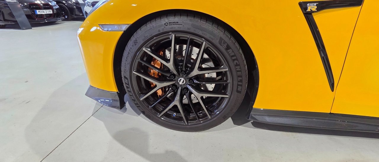 Nissan GT-R 3.8 V6 4x4 DCT, 570hp, 2017