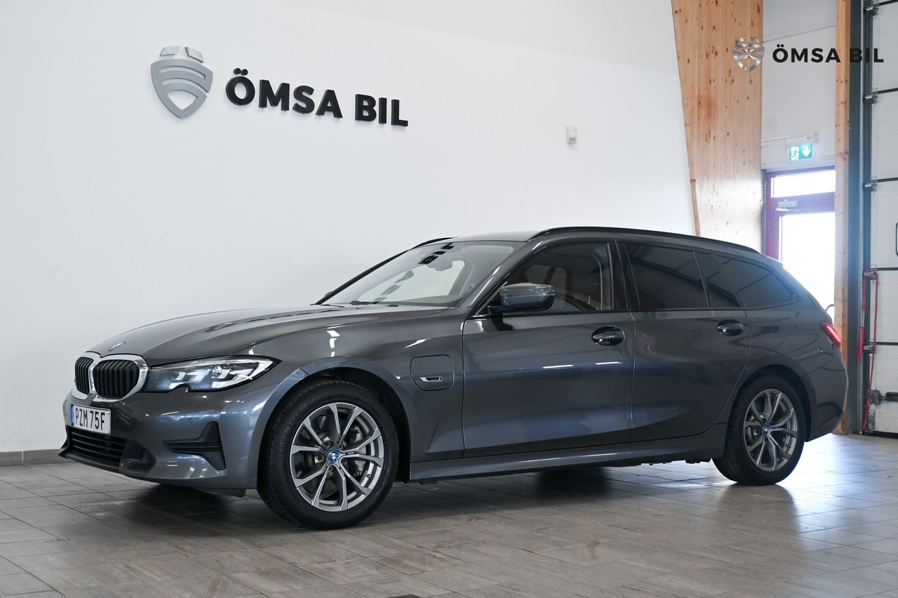 BMW 330e Touring Steptronic, 8-trins, 292ps, 2022