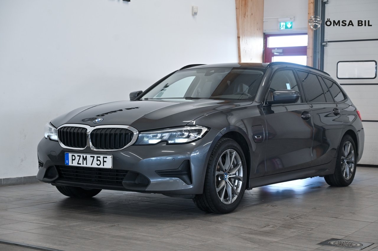 BMW 330e Touring Steptronic, 8-trins, 292ps, 2022