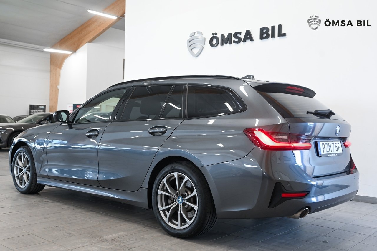 BMW 330e Touring Steptronic, 8-trins, 292ps, 2022