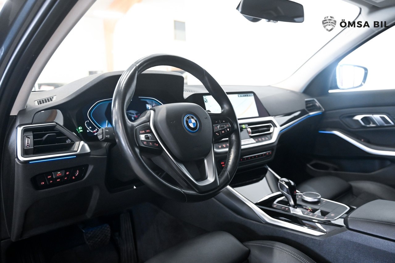 BMW 330e Touring Steptronic, 8-trins, 292ps, 2022