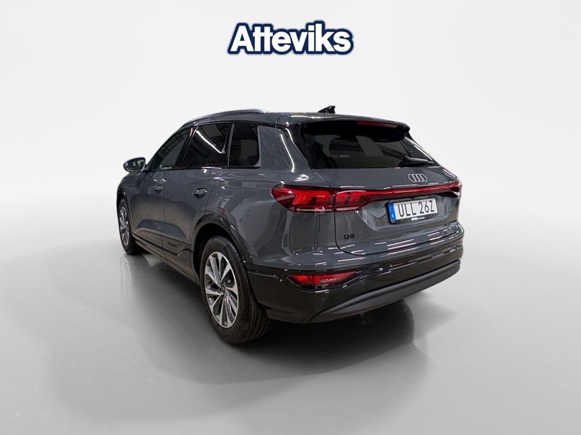 Audi Q6 e-tron, 252hp, 2025