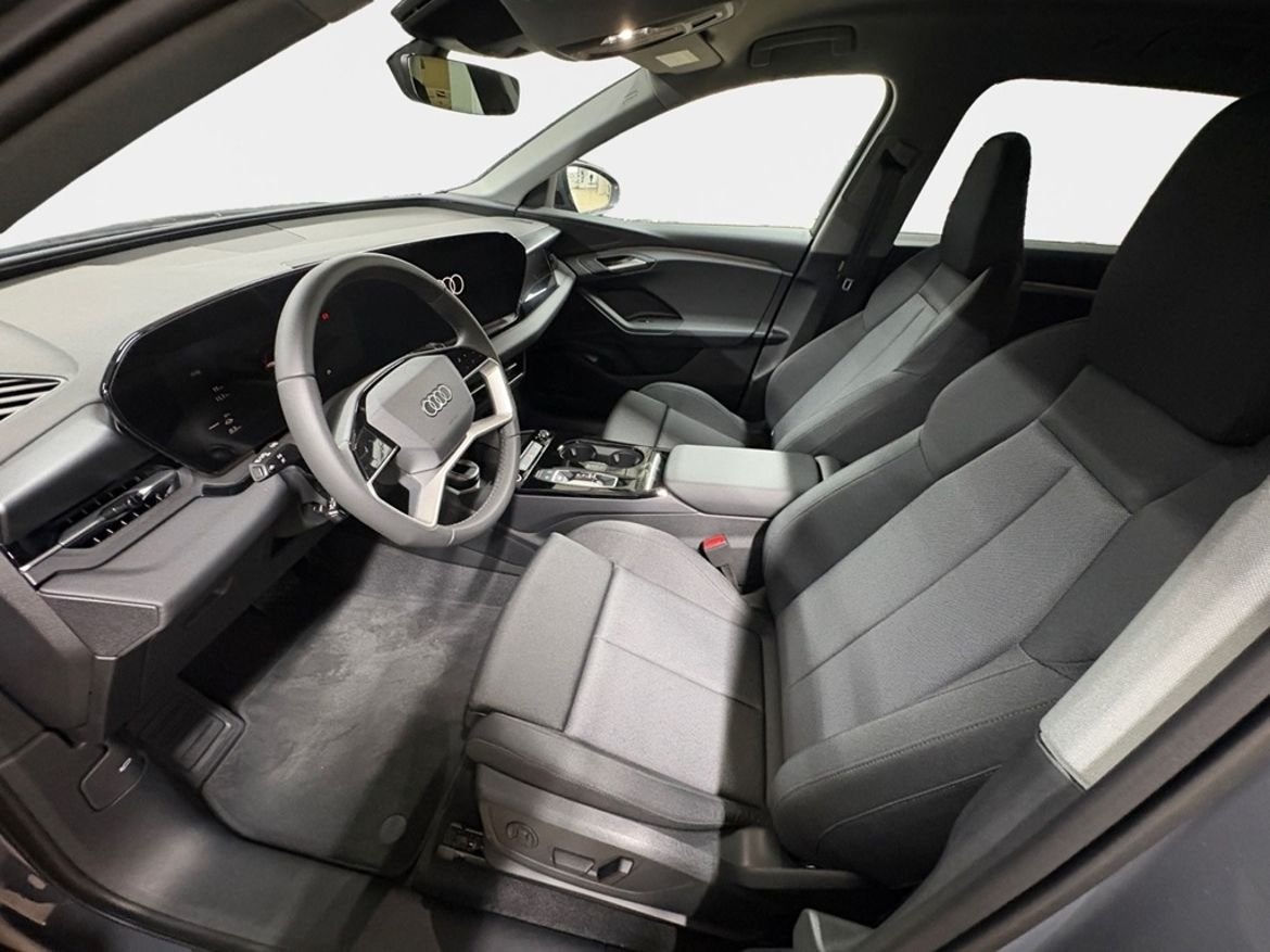 Audi Q6 e-tron, 252hp, 2025