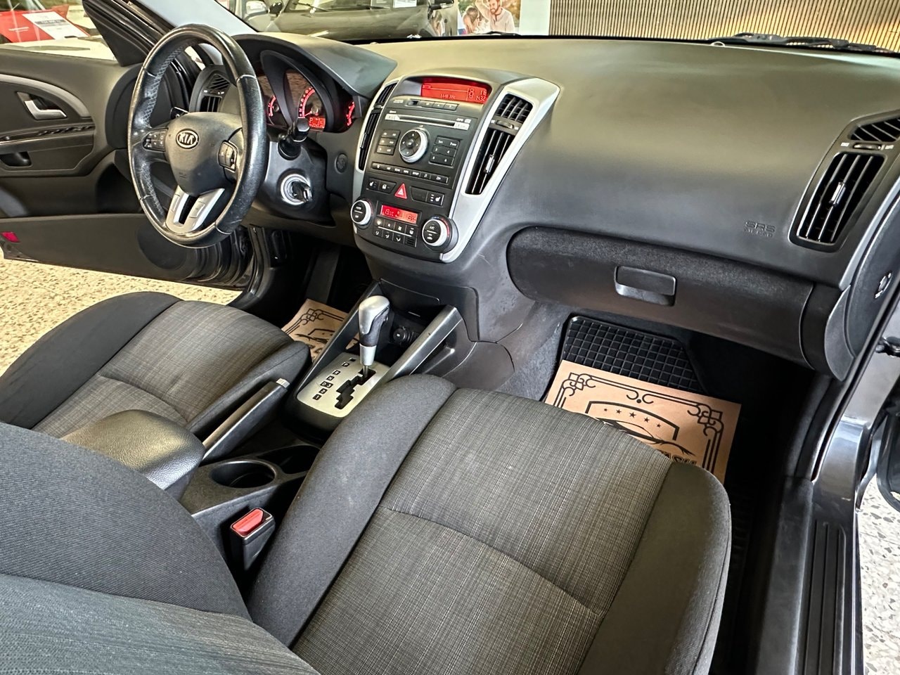 Kia cee'd 1.6 CRDi Automatic, 4-trins, 115ps, 2010