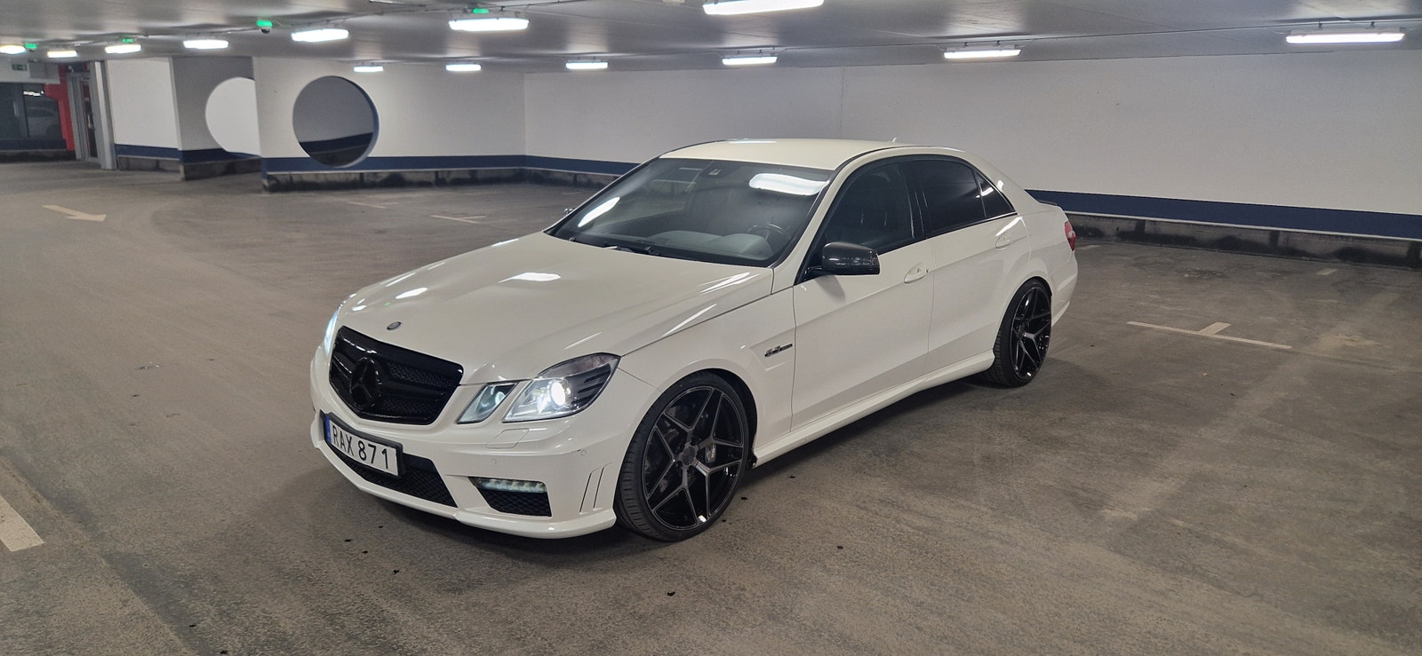 Mercedes-Benz E 63 AMG AMG SpeedShift MCT 7-trins, 525ps, 2010