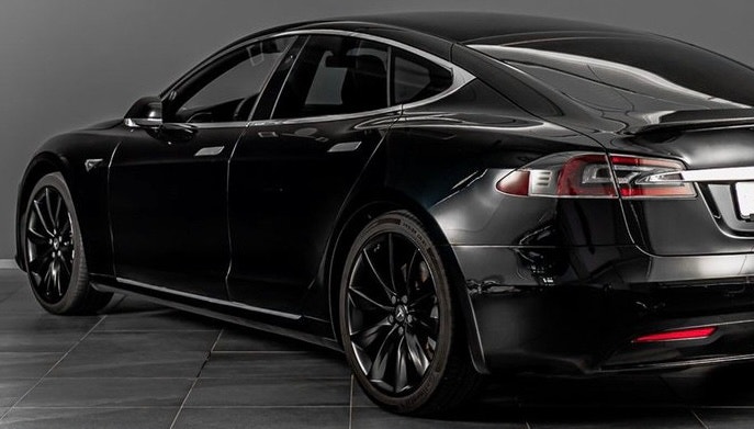 Tesla Model S 100D, 525ps, 2017