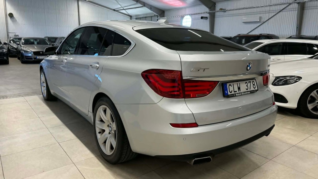 BMW Série 5 Gran Turismo 550i | 408 ch | BVA | Cuir | GPS | Phares xénon | Sièges électriques à mémoire | Accès sans clé
