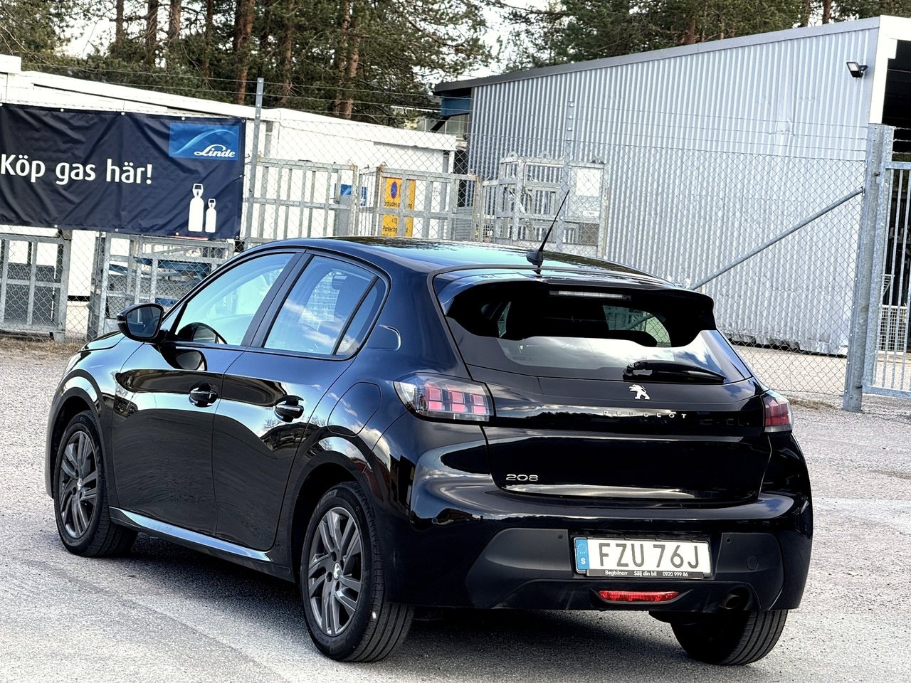 Peugeot 208 — bild 3 av 10
