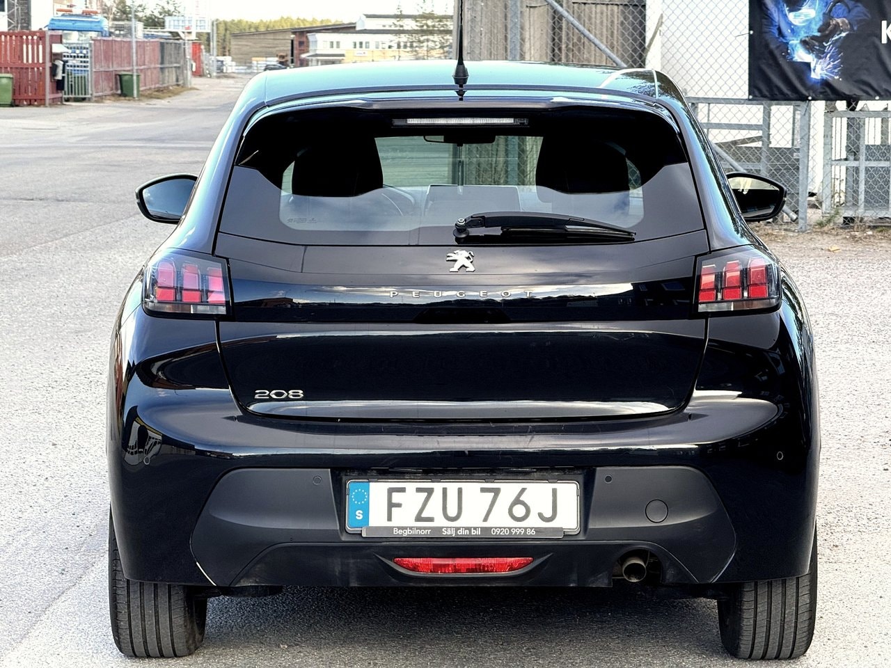 Peugeot 208 — bild 7 av 10