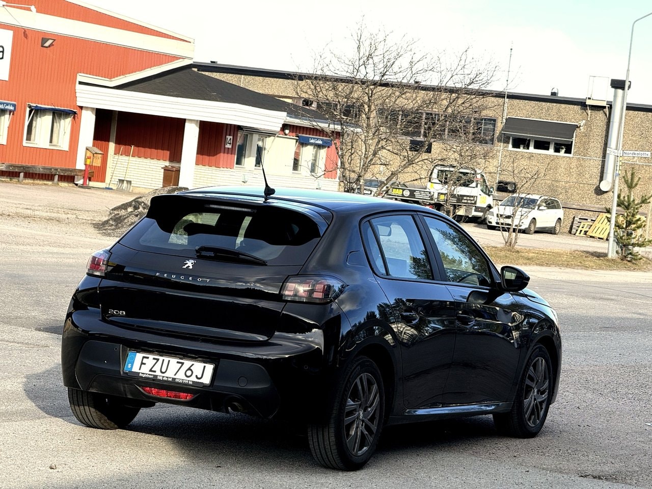 Peugeot 208 — bild 4 av 10