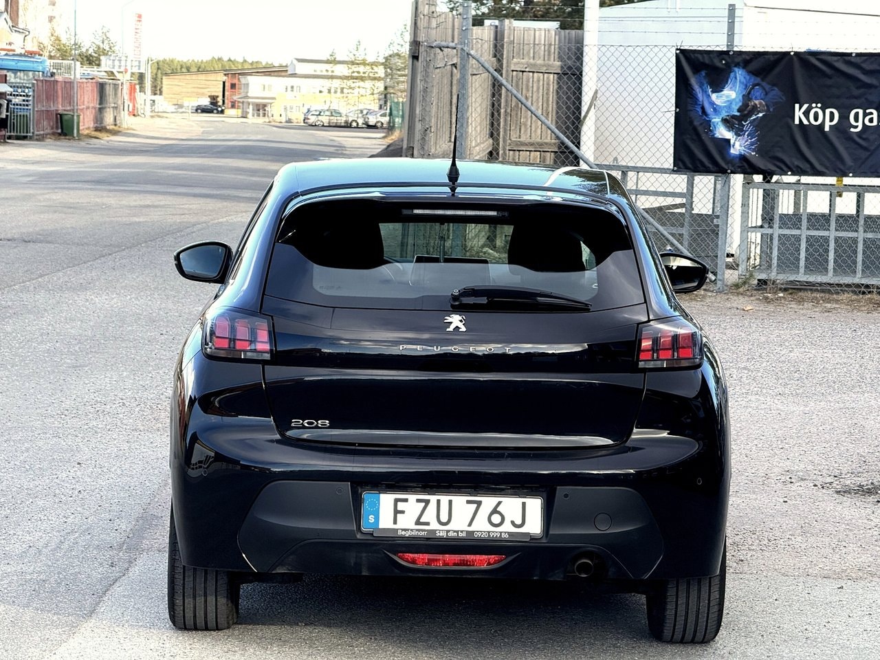 Peugeot 208 — bild 5 av 10