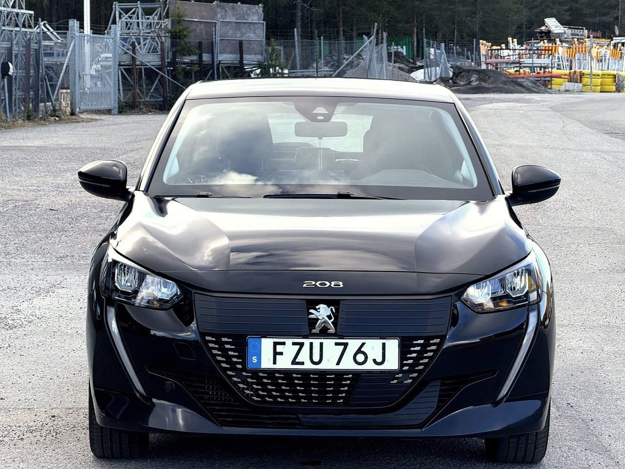 Peugeot 208 — bild 6 av 10