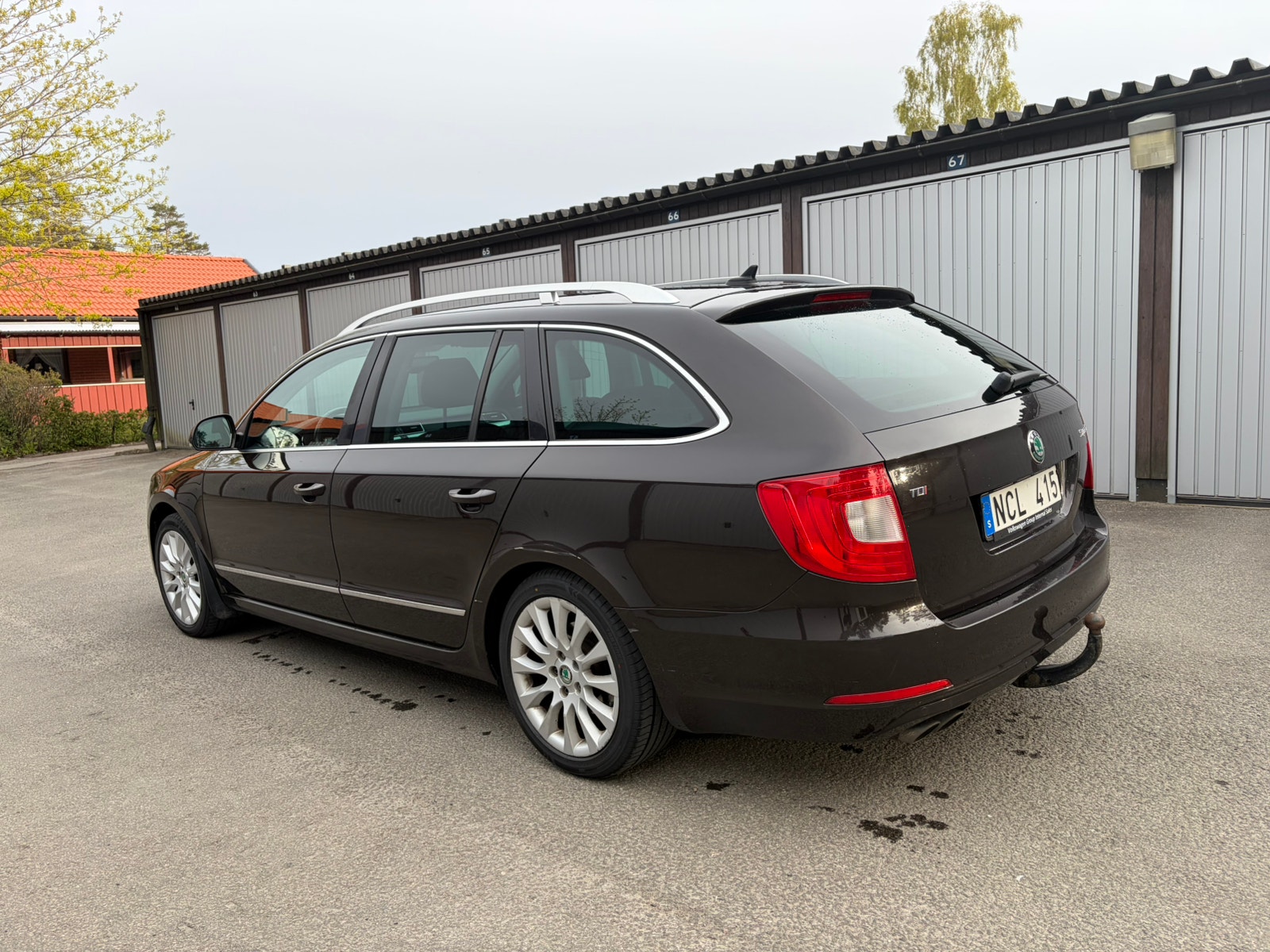 Škoda Superb Combi 2.0 TDI Manual, 6-trins, 140ps, 2013