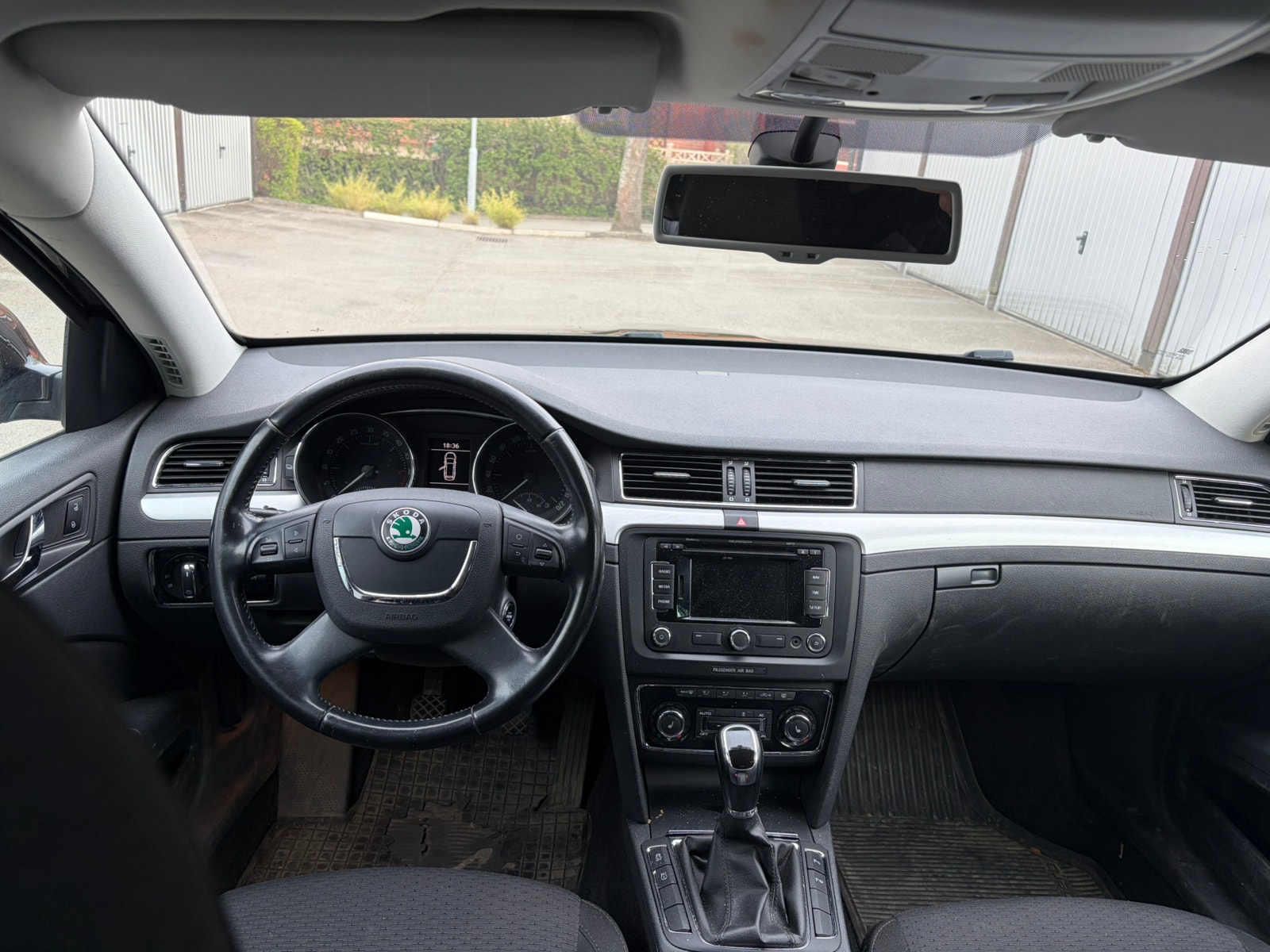 Škoda Superb Combi 2.0 TDI Manual, 6-trins, 140ps, 2013