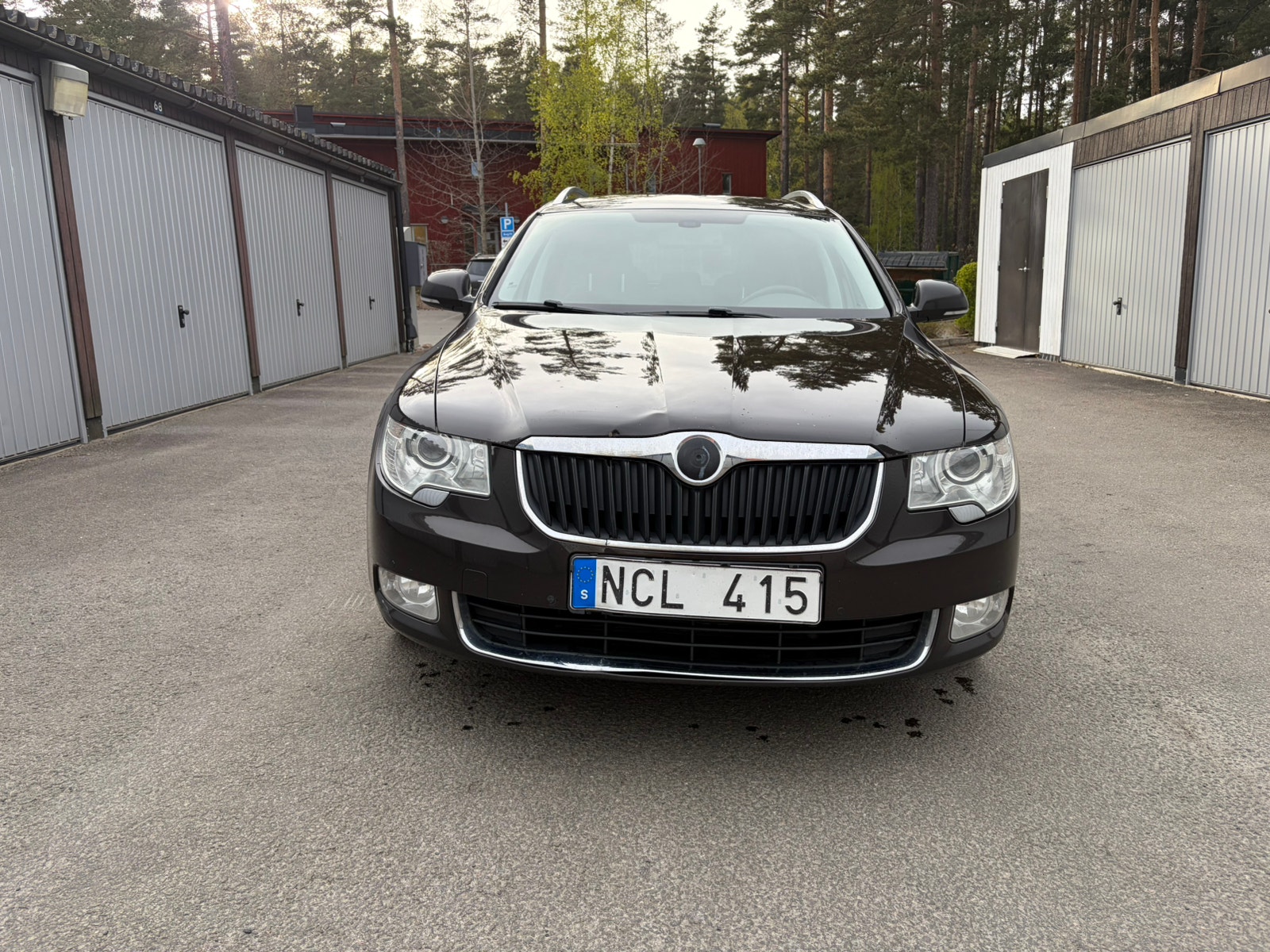 Škoda Superb Combi 2.0 TDI Manual, 6-trins, 140ps, 2013