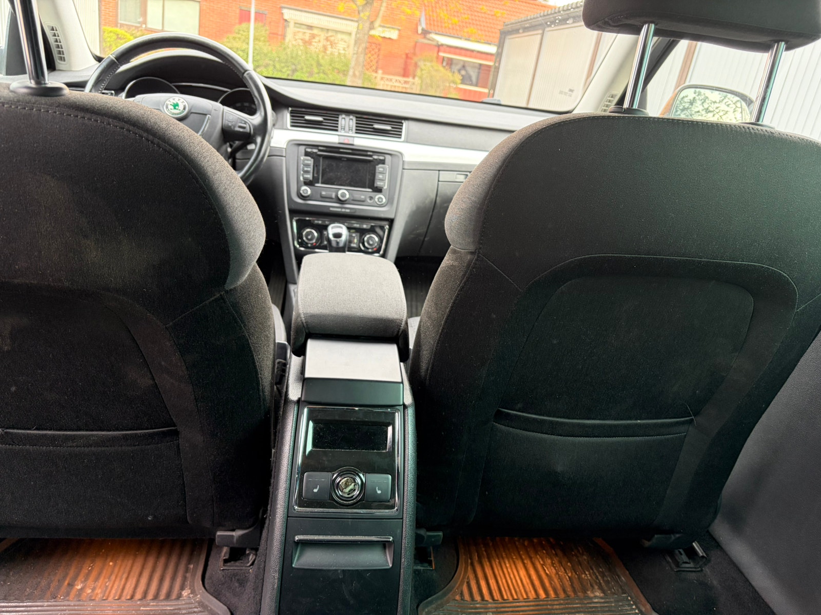 Škoda Superb Combi 2.0 TDI Manual, 6-trins, 140ps, 2013