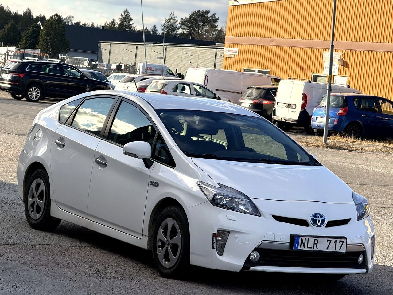 Toyota Prius Plug-in Hybrid — bild 3 av 11