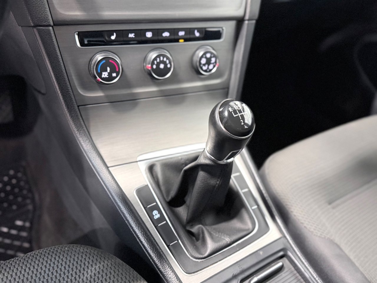 Volkswagen Golf 5-door 1.4 TSI BMT MultiFuel Manual, 125hp, 2015