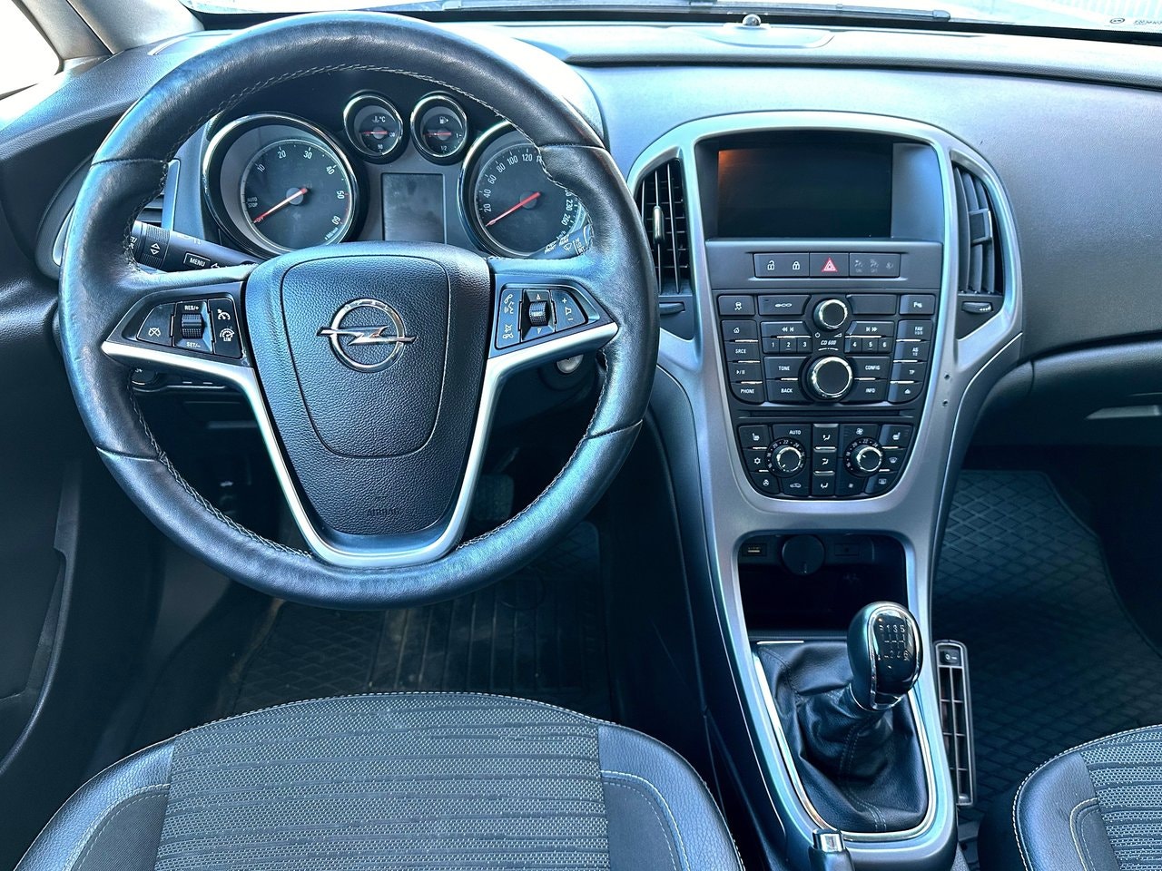 Opel Astra — bild 9 av 9