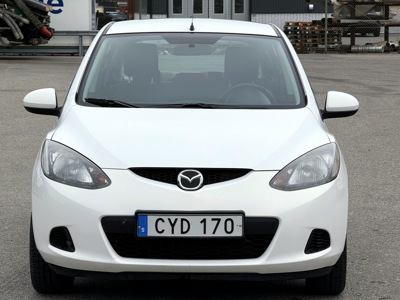 Mazda 2 5-dörrar 1.3 MZR Manuell — bild 2 av 10