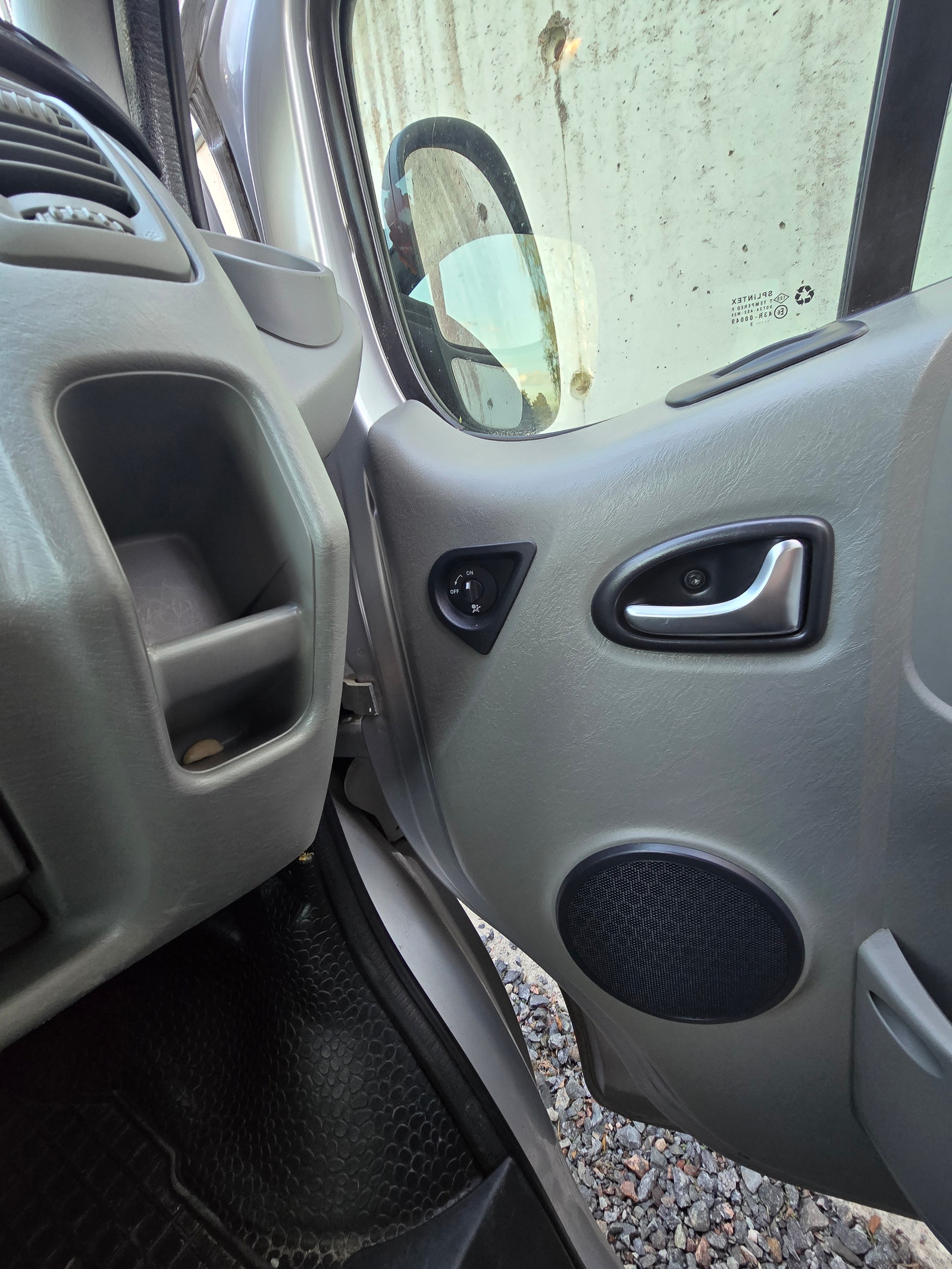 Nissan Primastar Combi 2.0 dCi Manual, 114hp, 2013
