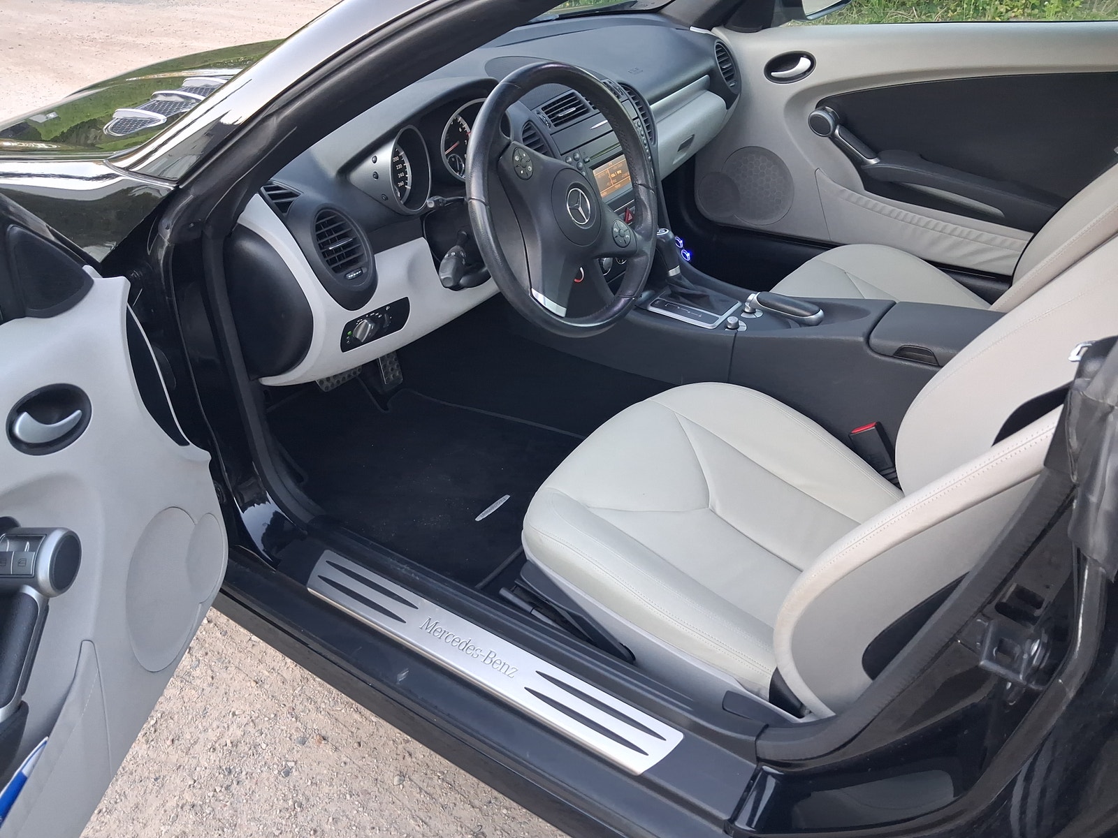 Mercedes-Benz SLK 200 Kompressor Automatic, 5-trins, 184ps, 2009