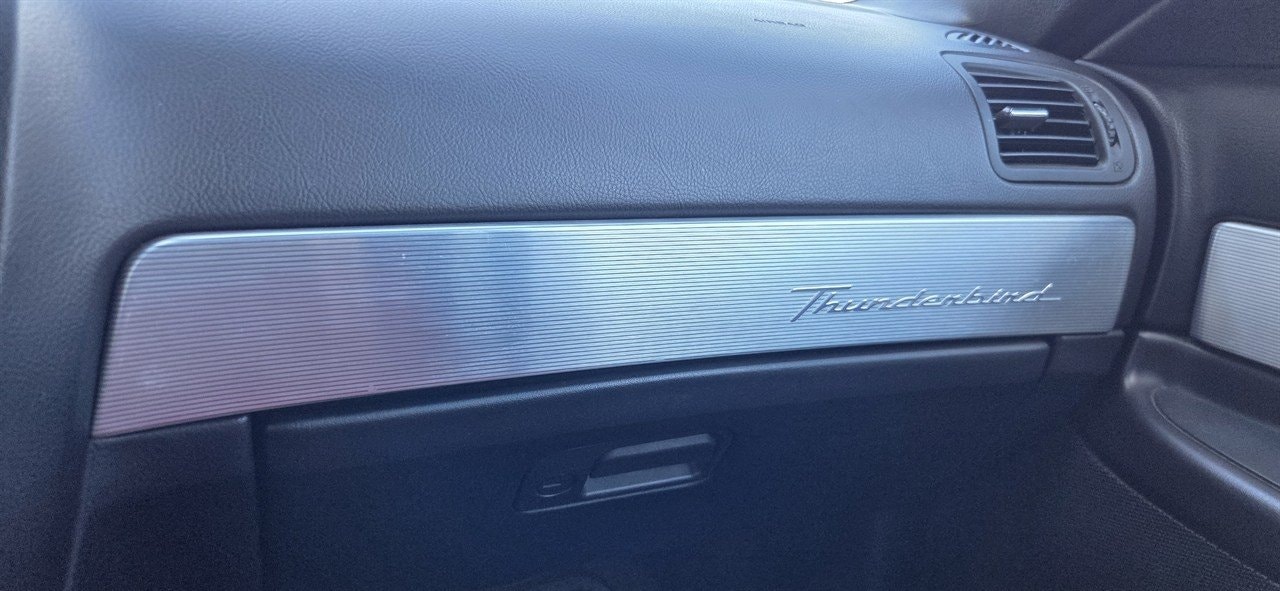 Ford Thunderbird 3.9 V8 Automatic, 284hp, 2004