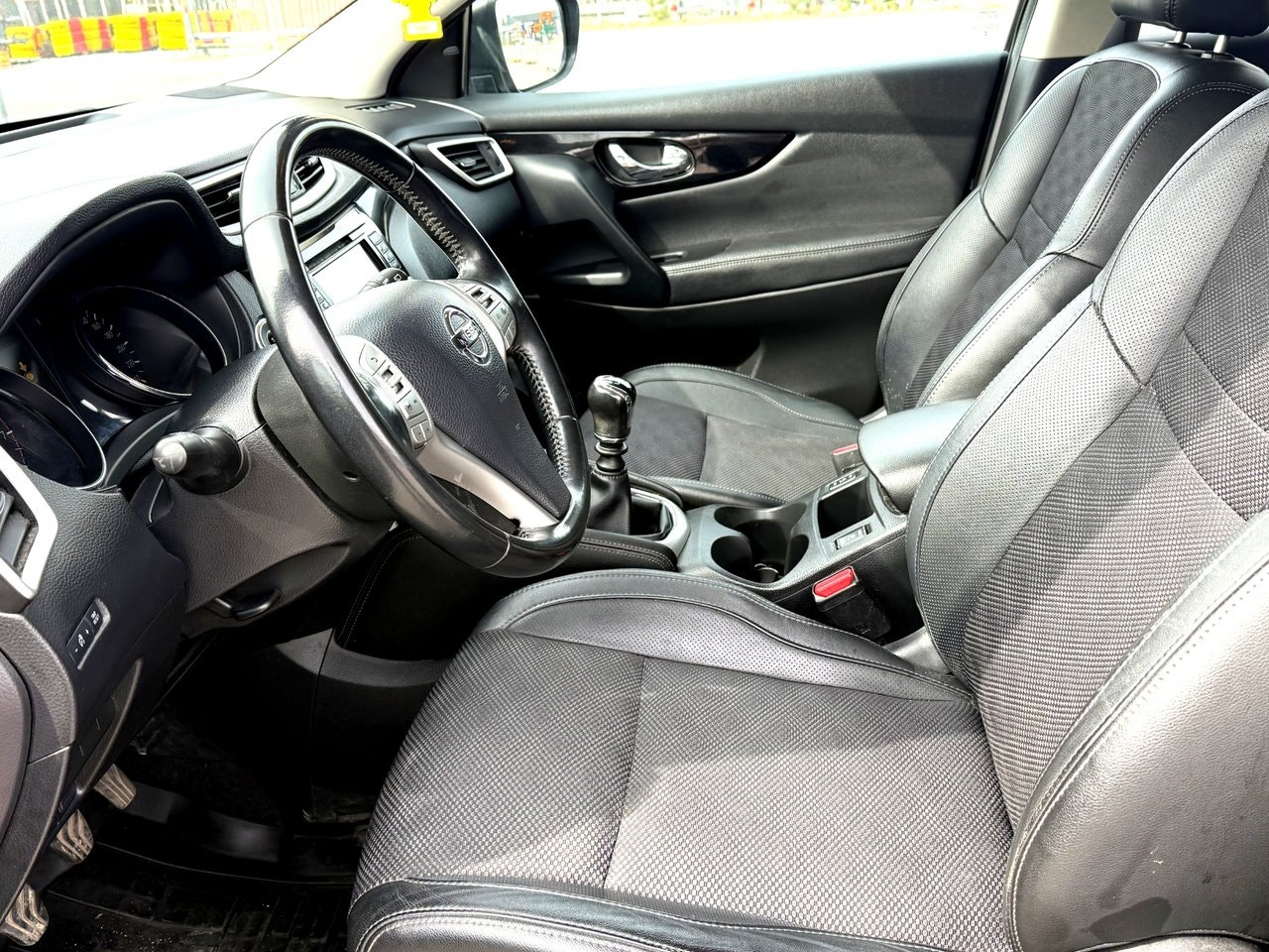 Nissan Qashqai — bild 11 av 13
