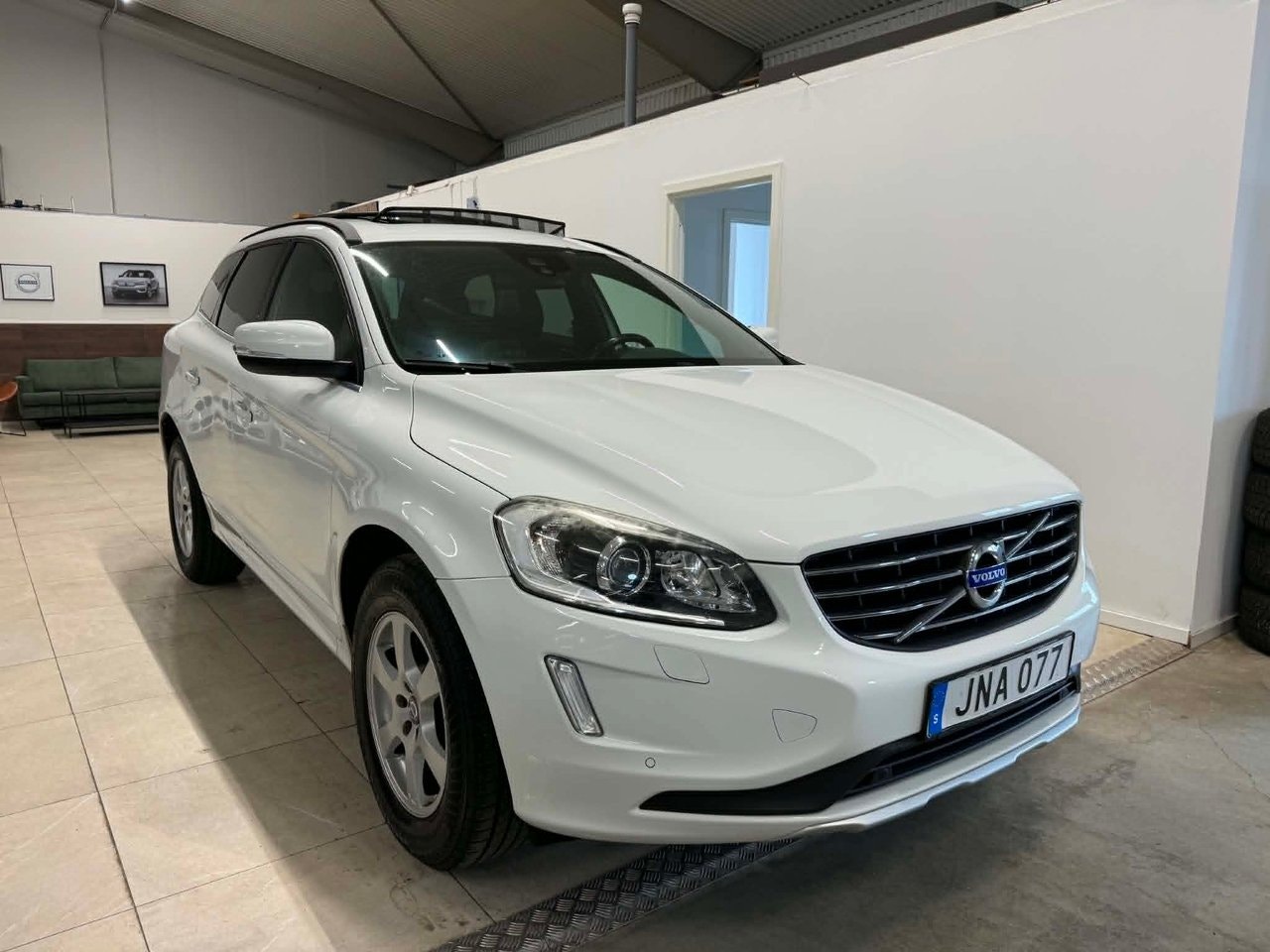 Volvo XC60 181 л.с.