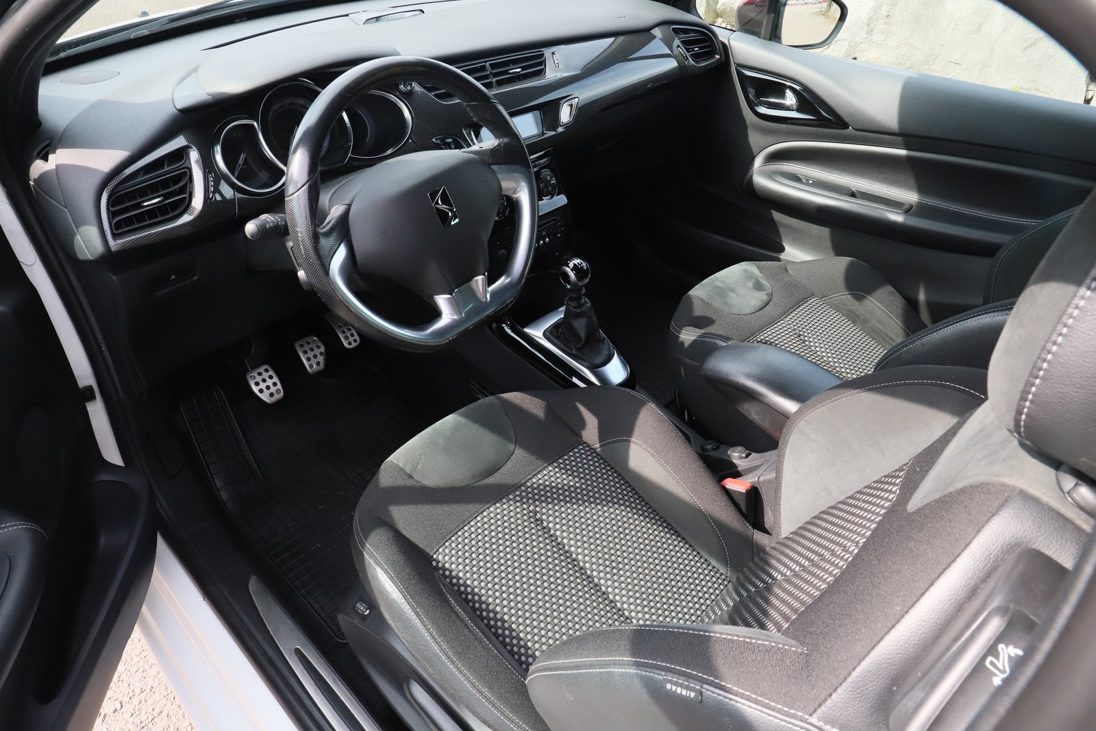 Citroën DS3 1.6 HDi Manual, 111hp, 2011