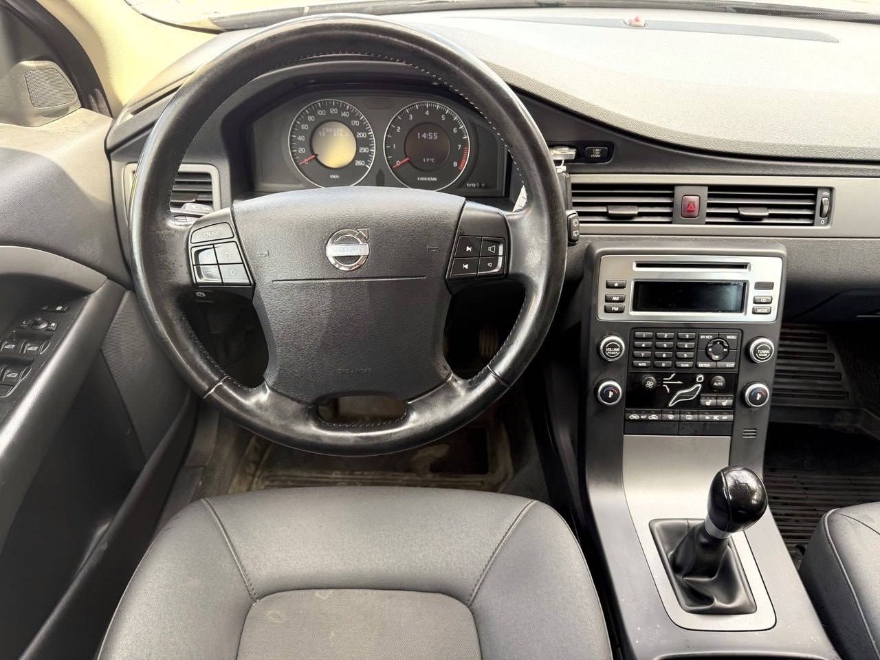 Volvo V70 — bild 11 av 12