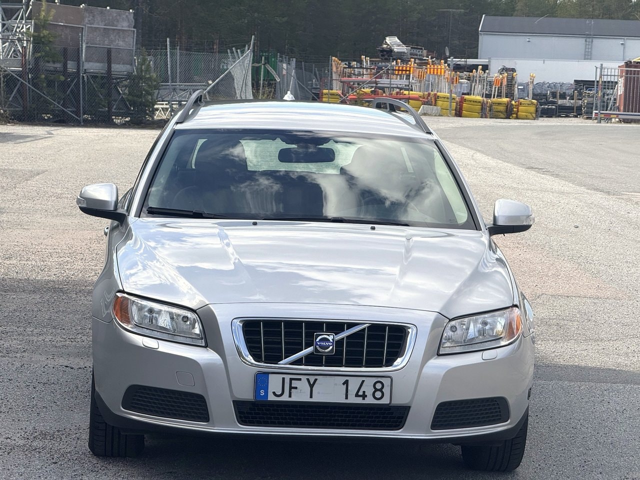 Volvo V70 — bild 3 av 12