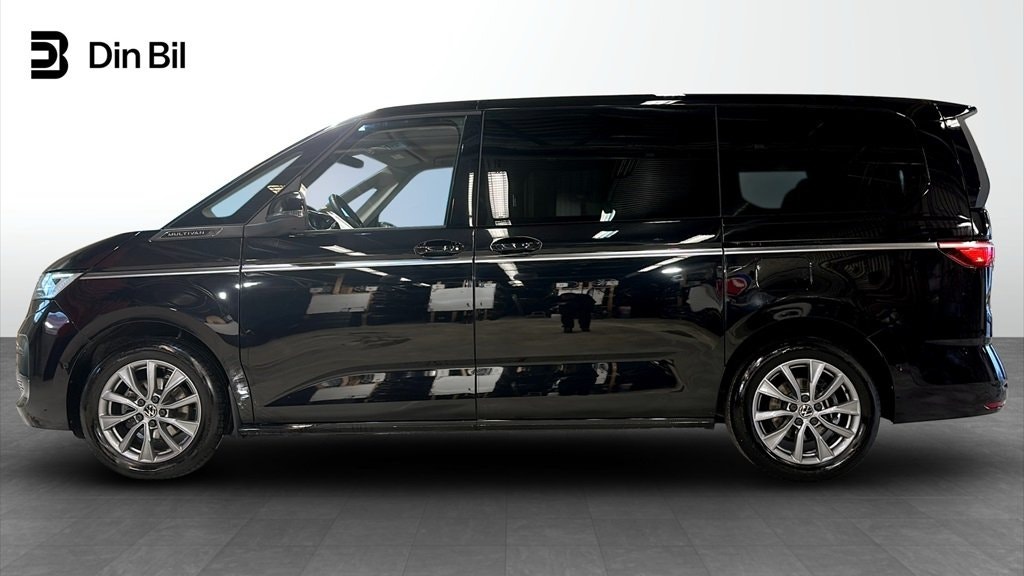 Volkswagen Multivan 2.0 TDI BMT DSG Sequential, 150hp, 2025