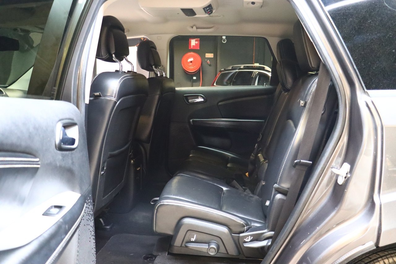 Fiat Freemont 2.0 Multijet AWD | 170 ch | BVA | 7 places | GPS | Caméra de recul | Hi-fi Alpine | Sièges chauffants | Lecteur DVD
