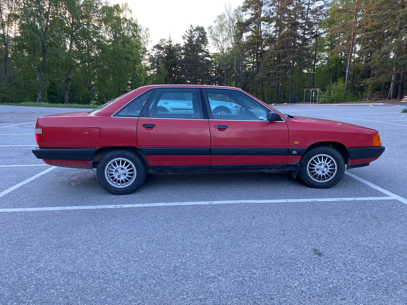 Audi 100 2.3 E Manuell, 5-trinn, 136hk, 1989