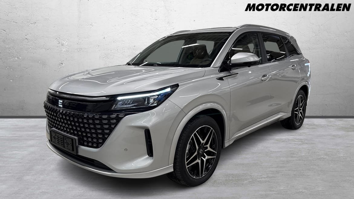 DFSK E5 1.5 + 17.52 kWh E-CVT, 218hp, 2024