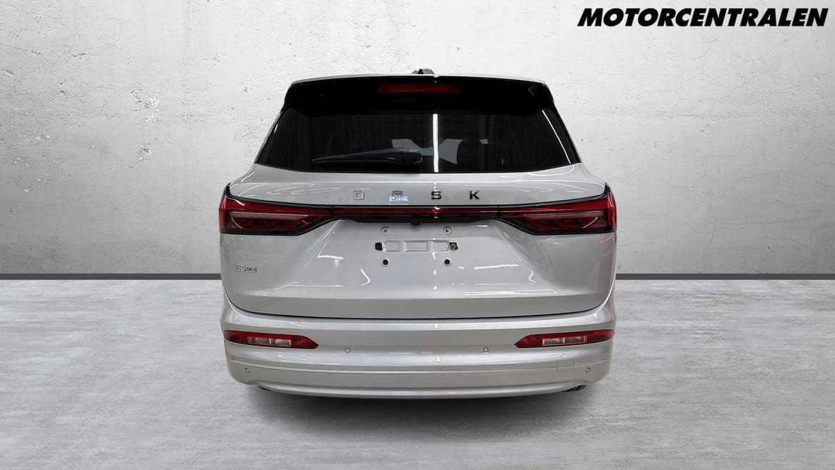 DFSK E5 1.5 + 17.52 kWh E-CVT, 218hp, 2024
