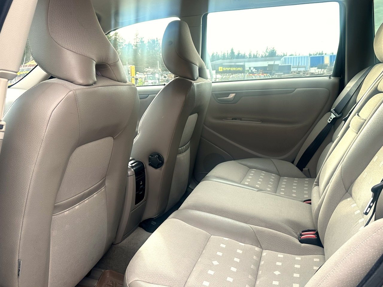 Volvo V70 — bild 10 av 12
