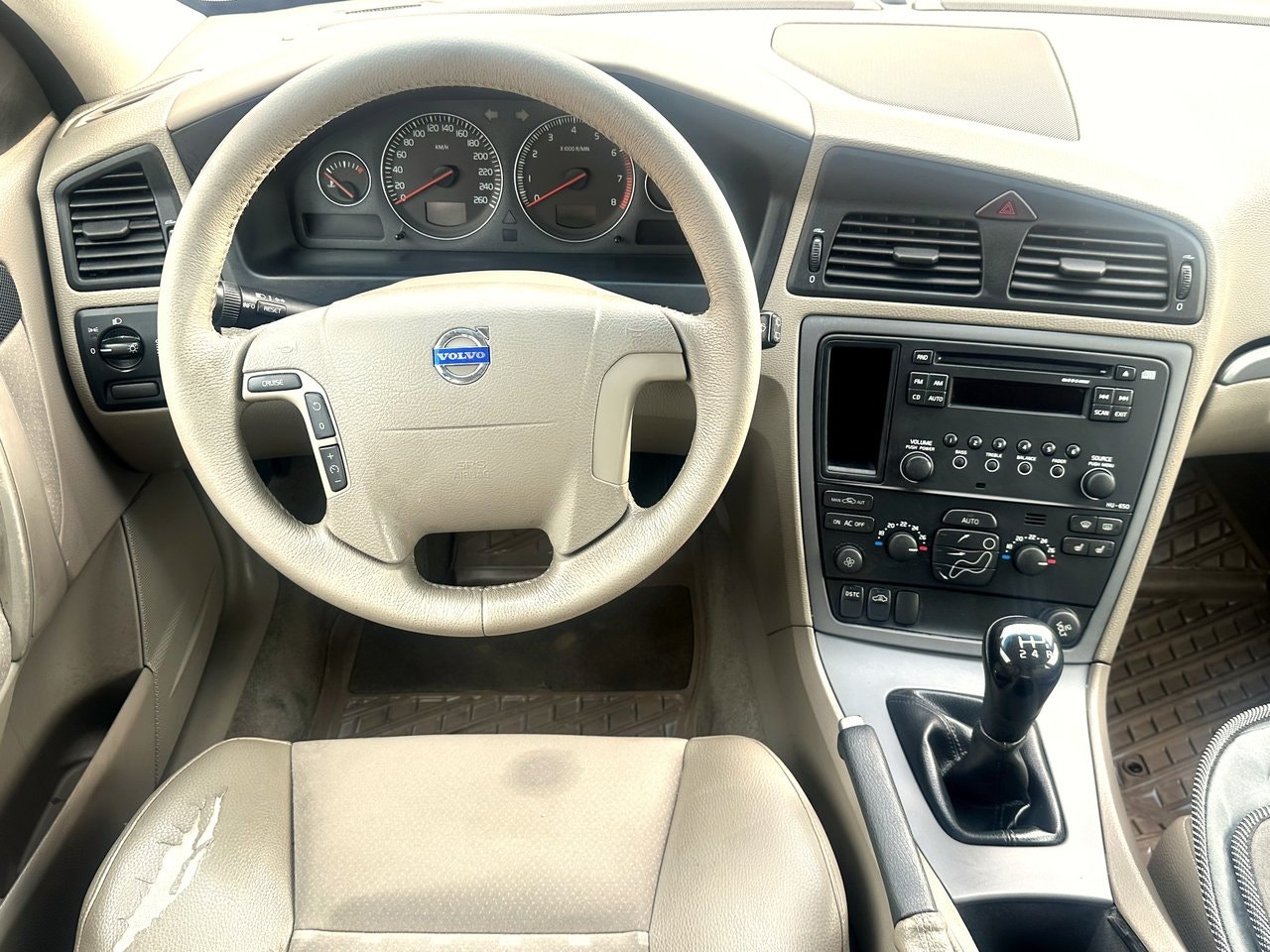 Volvo V70 — bild 9 av 12