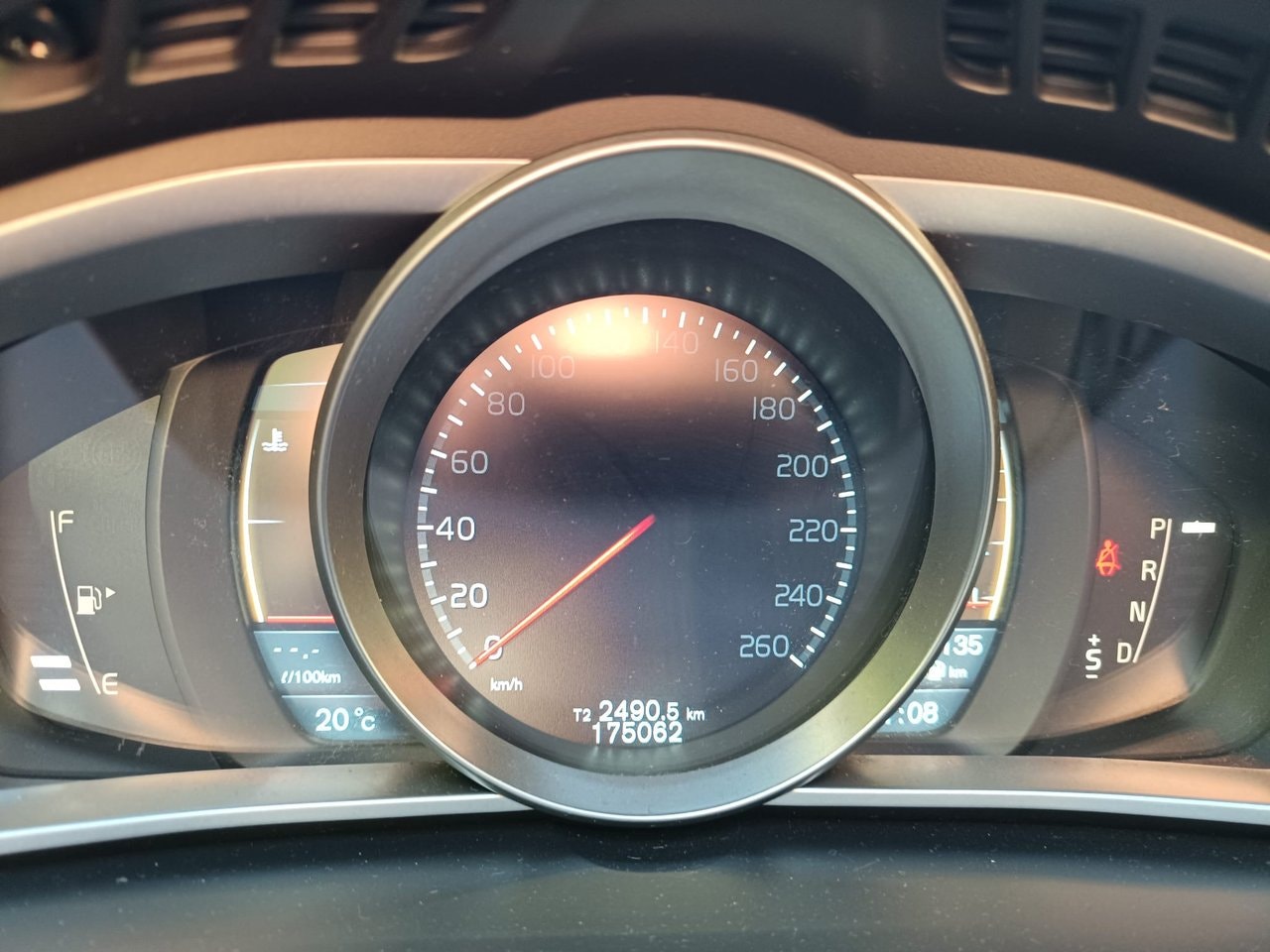 Volvo V40 D3 Geartronic, 6-trins, 150ps, 2013