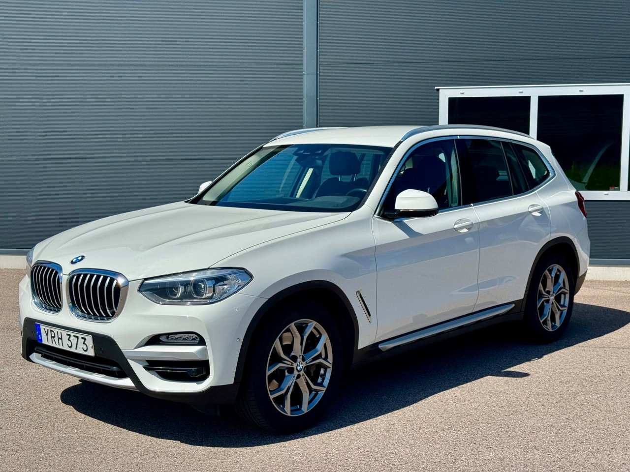 BMW X3 252 л.с.