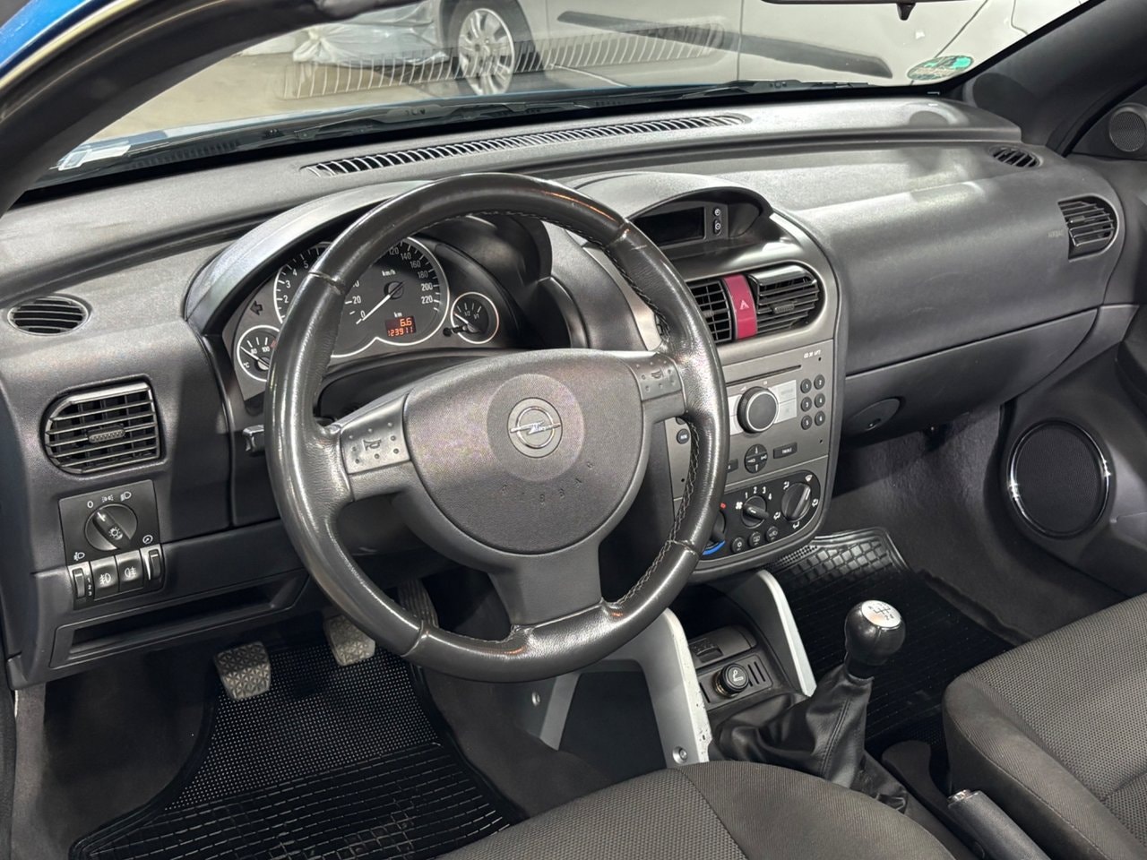 Opel Tigra TwinTop 1.4 Twinport Manual, 5-trins, 90ps, 2005