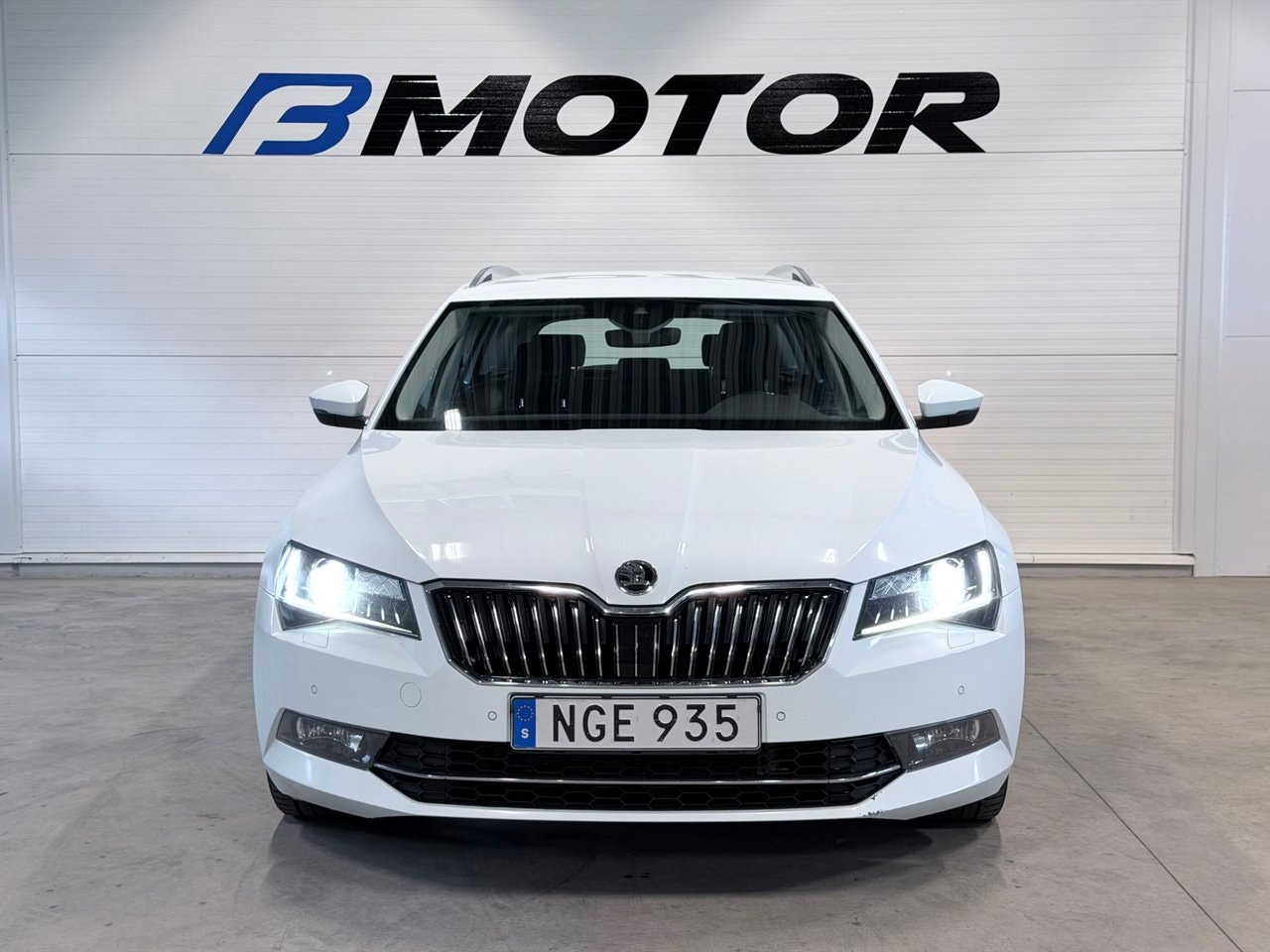 Škoda Superb Kombi 2.0 TDI DSG Sekventiell, 150hk, 2016