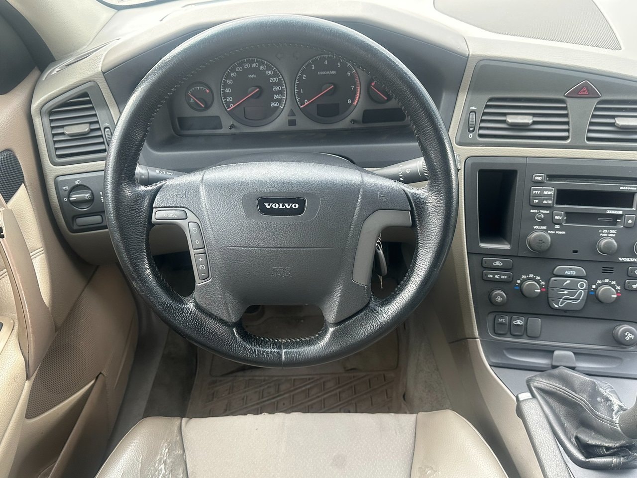 Volvo V70 — bild 8 av 10
