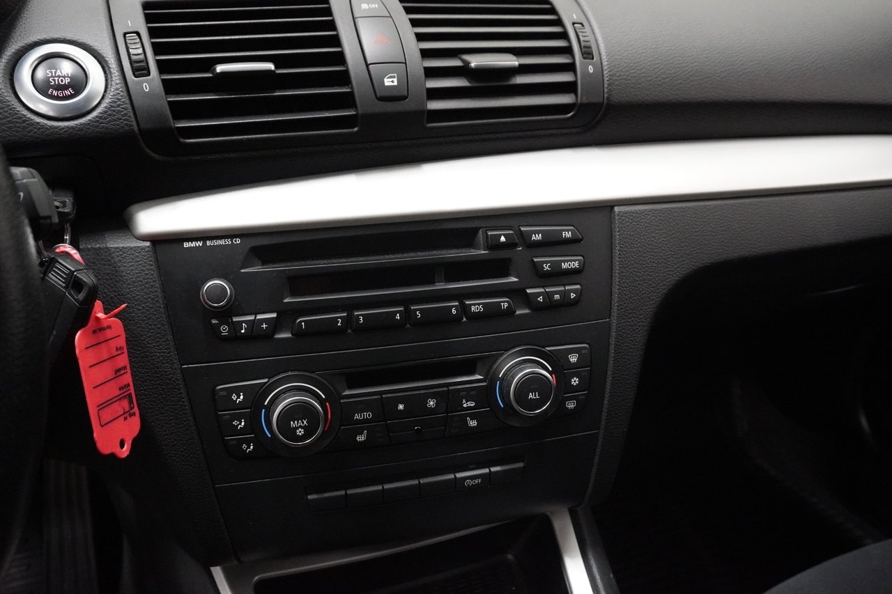 BMW 116i 5-dørs Manuell, 6-trinn, 122hk, 2011
