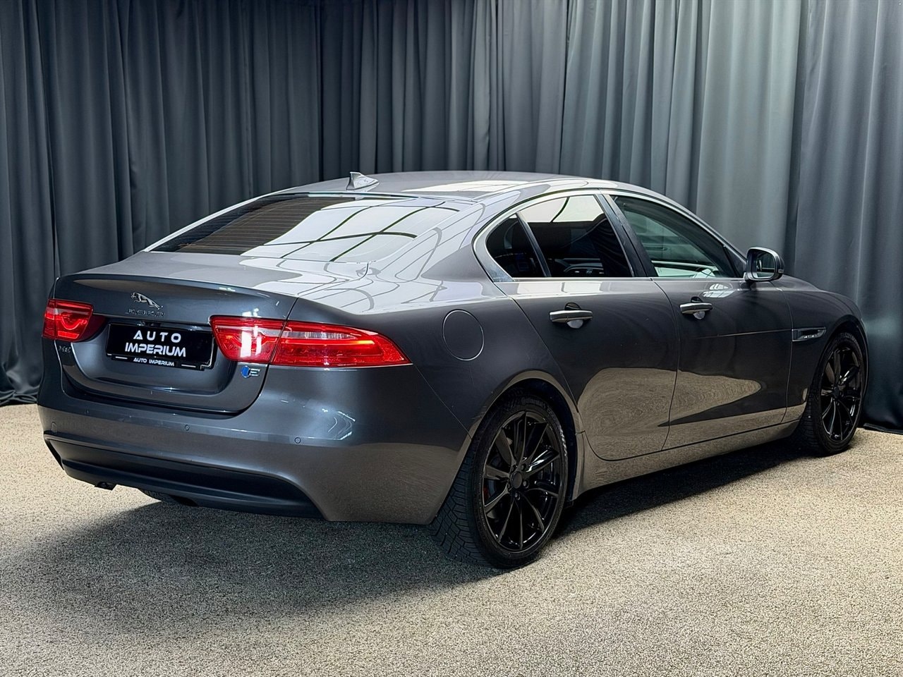 Jaguar XE E-Performance Automatic, 8-trins, 163ps, 2016